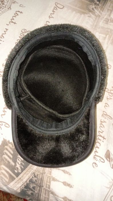 Зимняя кепка с ушами