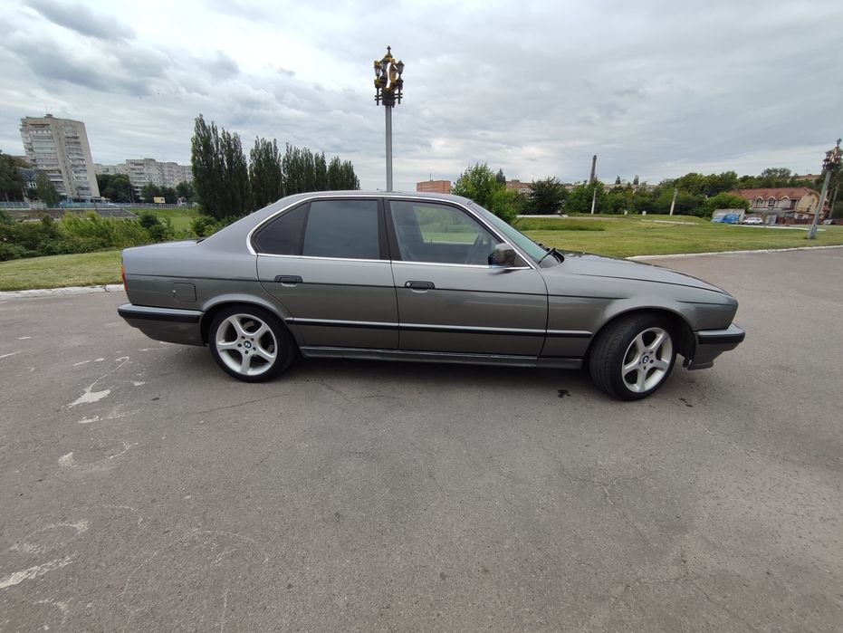 Продам Bmw 535i e34