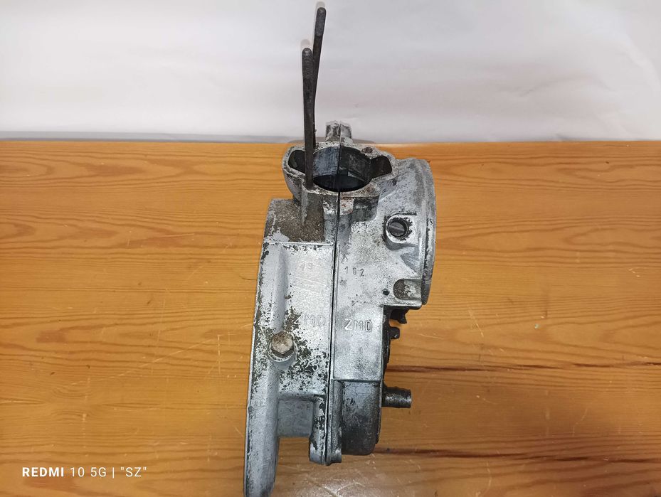 WSK-125 - silnik nr 651475 - kartery (143-162)