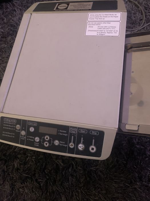 Máquina de Cortar Cartões de Visita para Peças