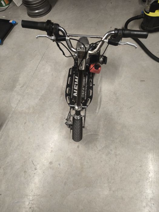 Vendo trotinete a gasolina