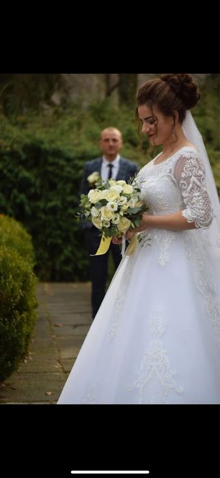 Неймовірна весільна сукня. Ціна-2000 грн. Майже безкоштовно.