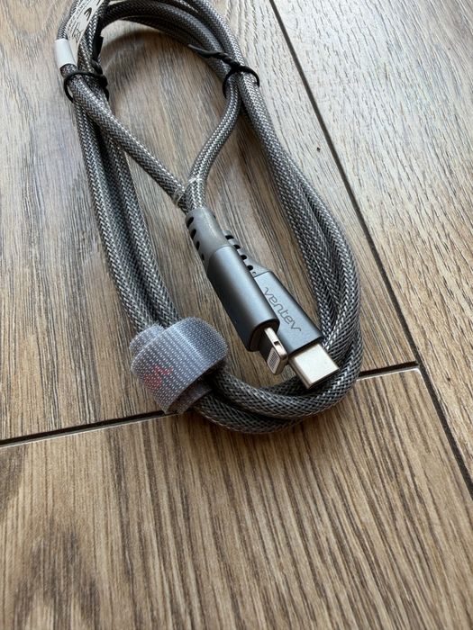 Kabel do ladowania iphone 14