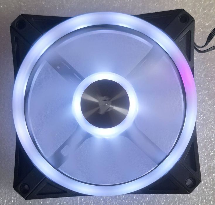 Wentylator Corsair Ql120 Rgb 120Mm (W)