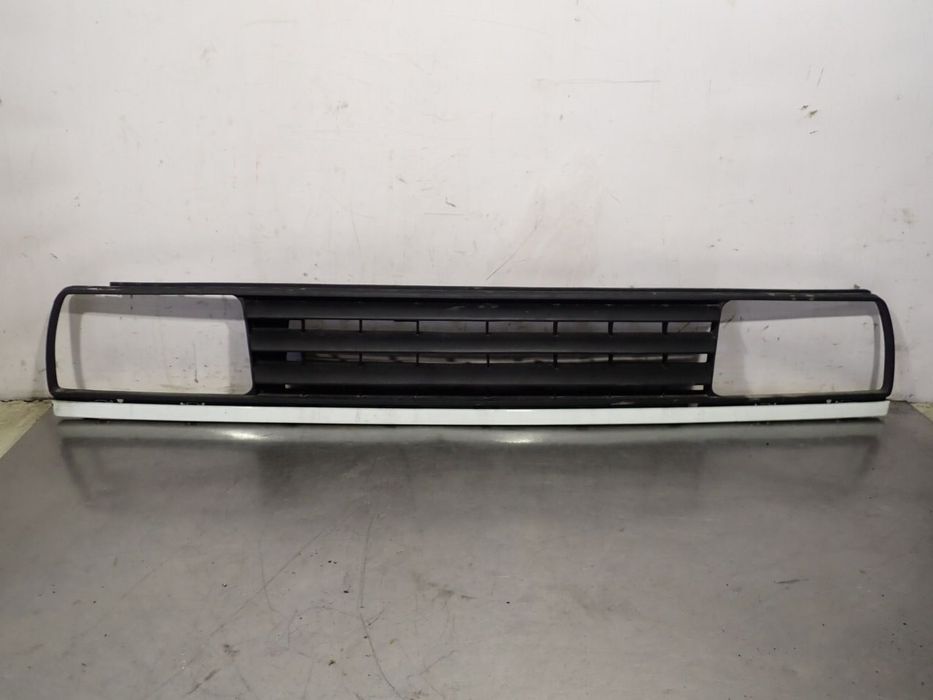 GRILL ATRAPA VOLKSWAGEN JETTA II LIFT