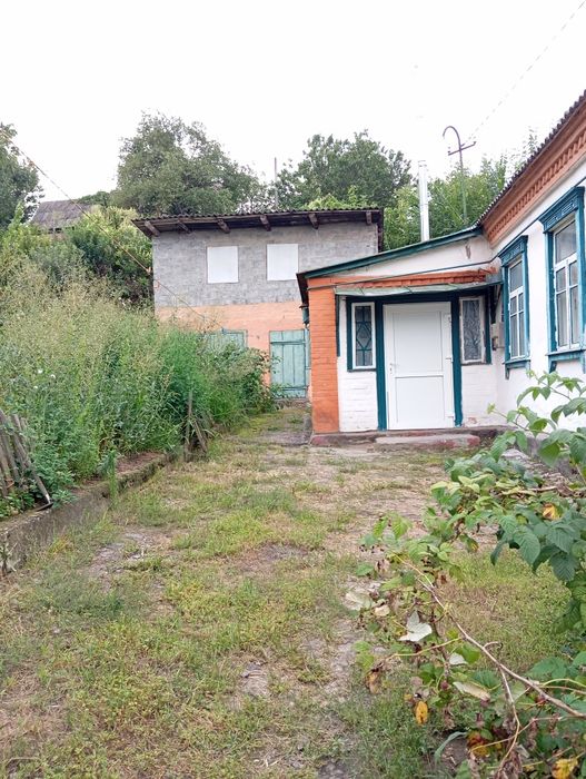 Продам будинок у м Василькові! Не дача!!!