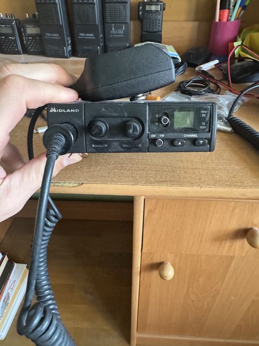 Радиостаниця Midland