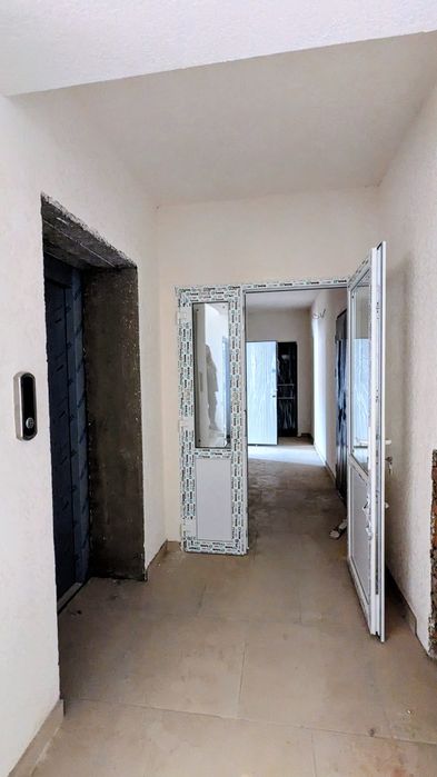 Продам 1 кімнатну квартиру у новобудові