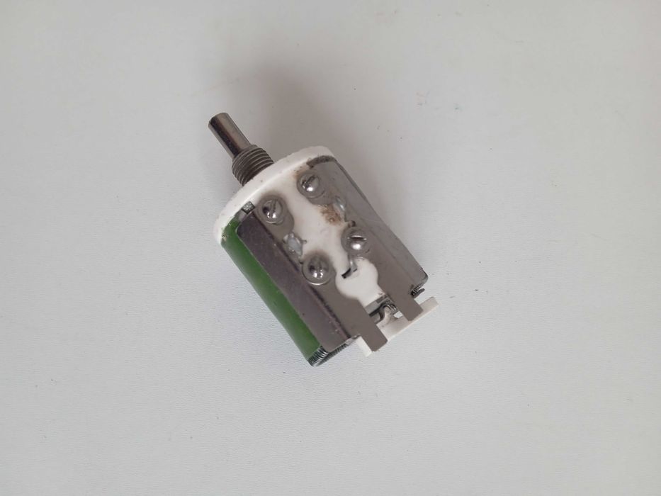 Переменный резистор 22 Ом. 25ват.б/у