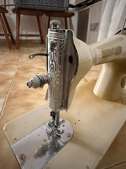 Maquina costura singer