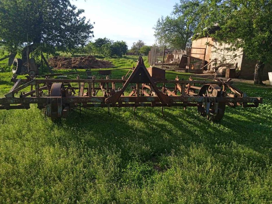 Продам культіватор до трактора.