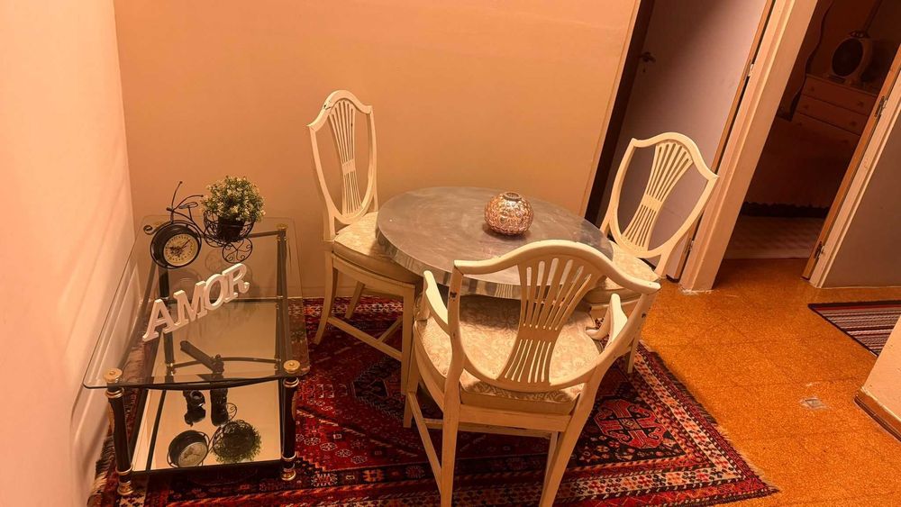 Quarto para arrendar em Alfragide