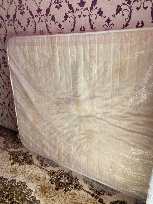продам матрас двоспальний 1,6х2 м