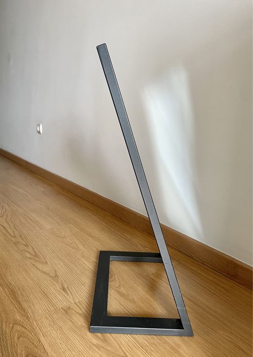 Iron Mirror434555160049100801