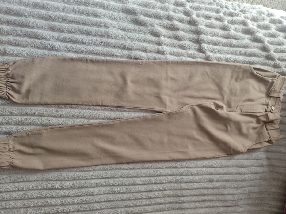 Штани для дівчинки.