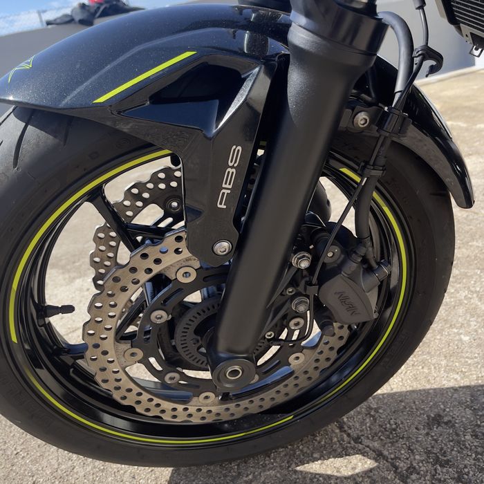 Kawasaki     Z650
