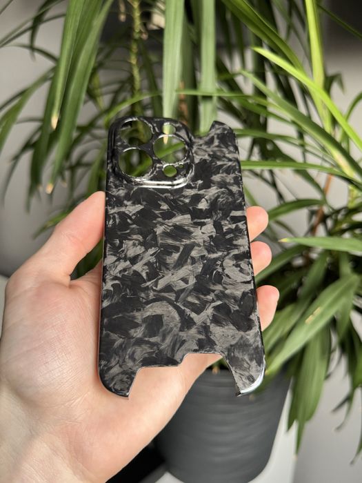 Чохол для айфона з кованого карбону. Чохол для iPhone 15 Pro