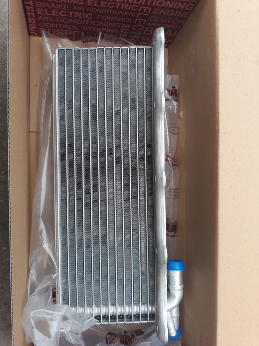 Интеркулер  Volkswagen JETTA 6 1.4 tsi новый