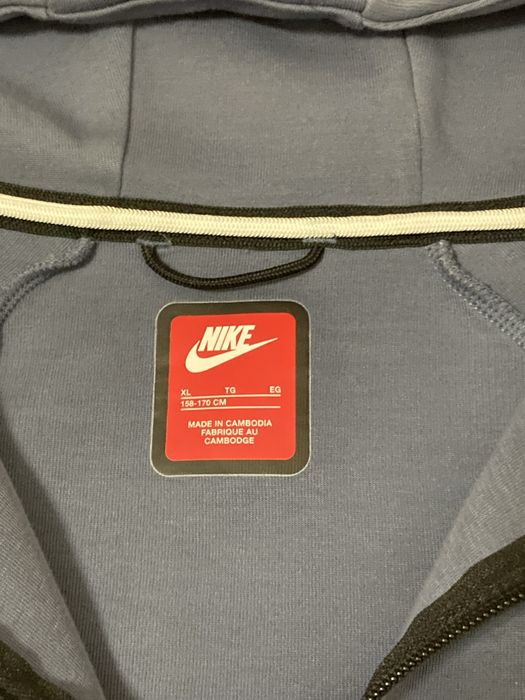 Зипка nike tech fleece