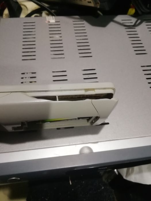 Тв-тюнер супутниковий з пультом