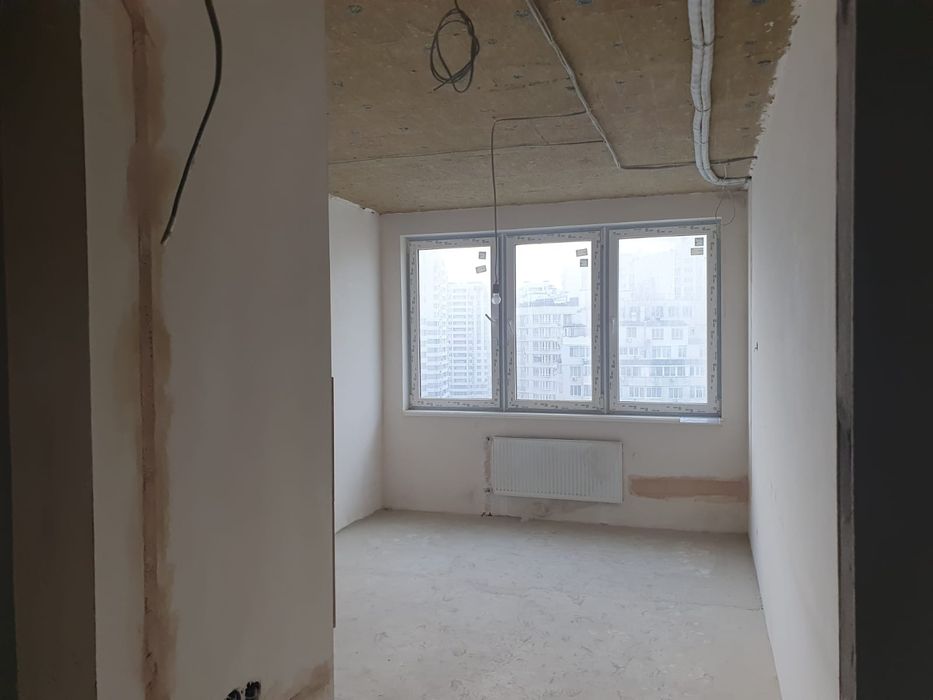 Продам 1 квартиру  жк.Жаботинского 54 а Альтаир 3