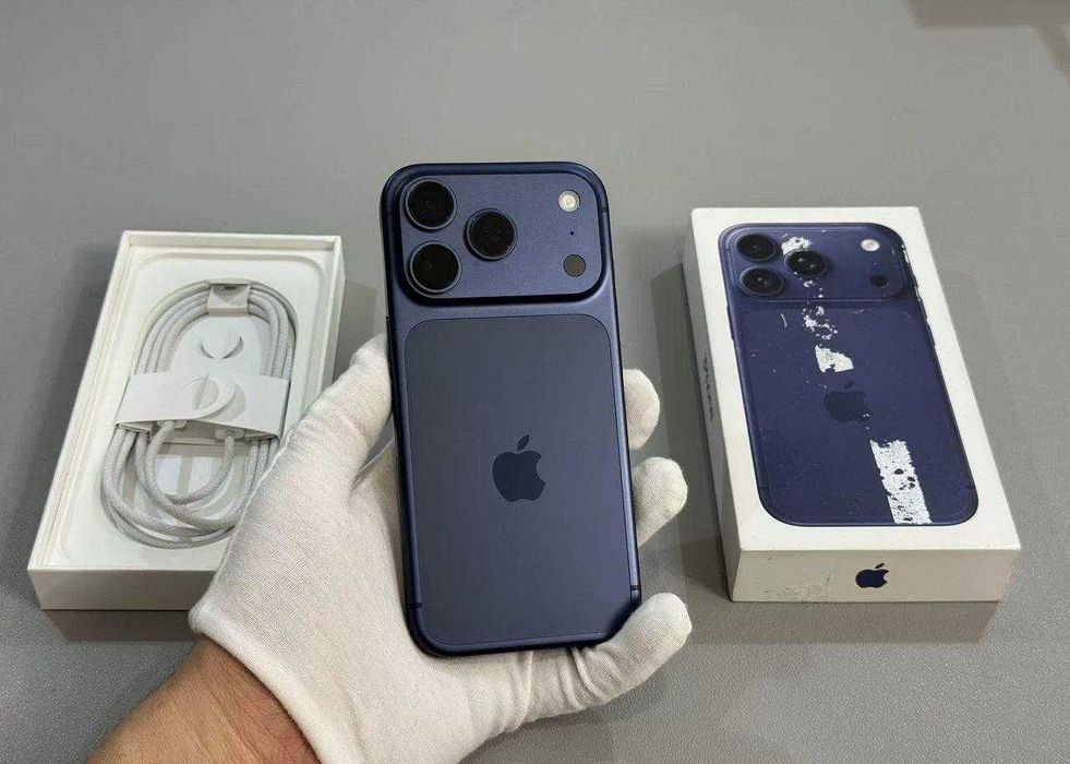 iPhone 17 Pro, 256 ГБ, eSIM