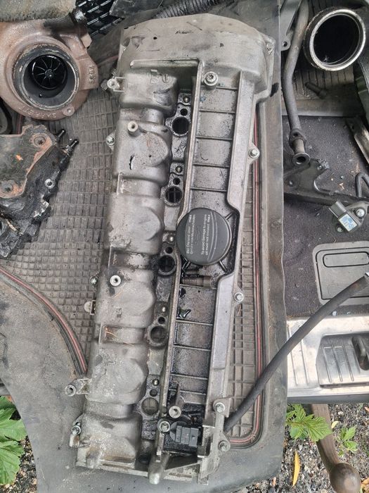 Pokrywa silnika 2.7 cdi e klasa w 211