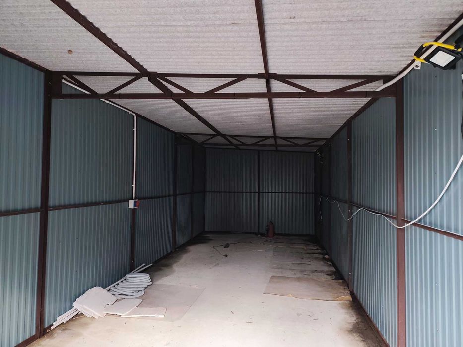 Garaż blaszany używany / 3.5 x 10