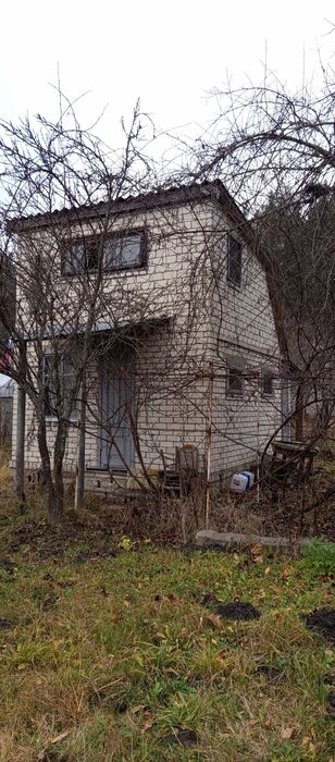 Продається будинок в передмісті