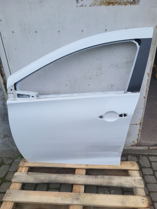 Двері,Zoe, Renault, дверка, ліва, зое, зоя, водійська