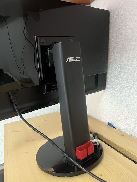 Monitor gaming 24” 144Hz (Full HD) ASUS VG248