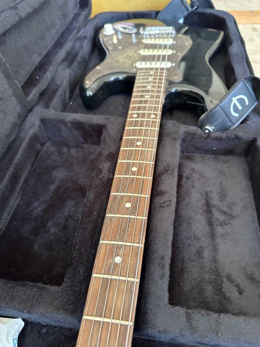 Guitarra Fender Squier Stratocaster com Upgrades