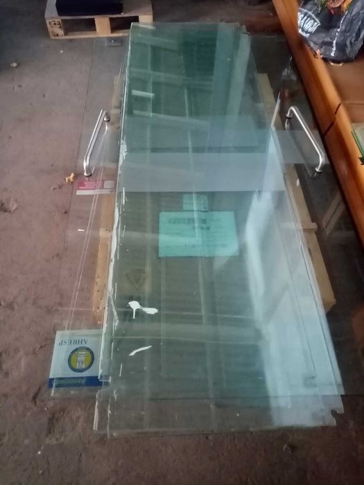 ACM1180 - Portas de Vidro - Resguardo Guarda Vento - Usada