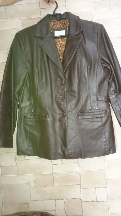 Жіночі кожані куртки