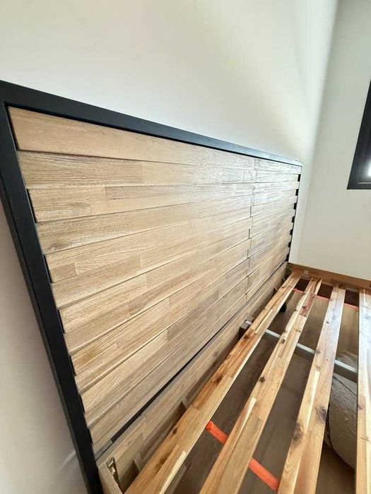 Cama de casal madeira + estrado