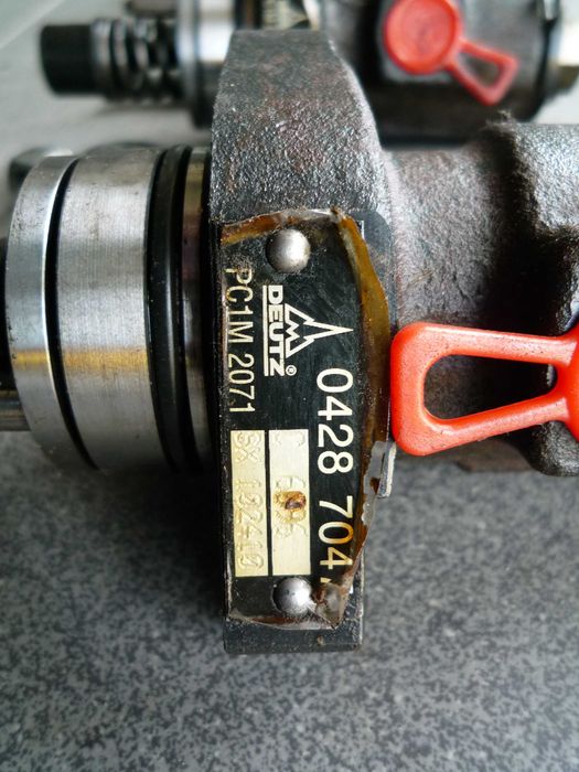 DEUTZ F4M 2011 pompa wtryskowa wtryski