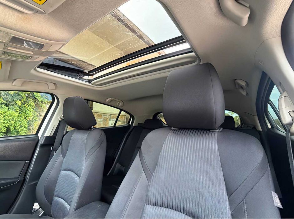 Mazda 3      2016
