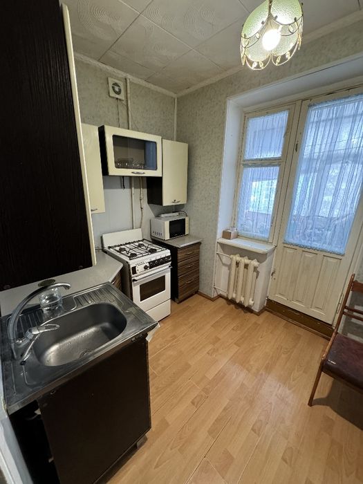 Здається в оренду 1-нокімнатна квартира по вул.Авангардній.