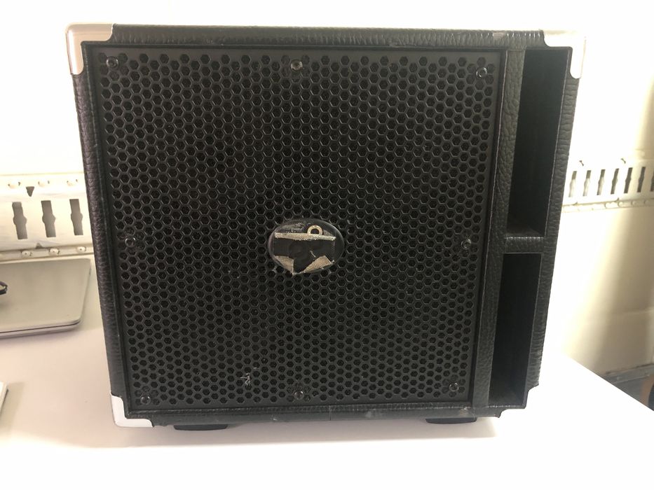 Amplificador Baixo Phil Jones Piranha C4 Bass Cabinet BK