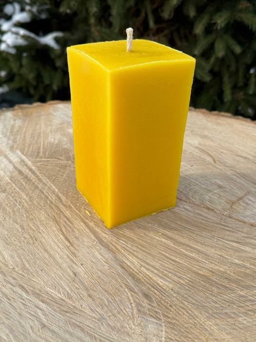 Świeczka SZEŚCIAN WYSOKI z naturalnego wosku pszczelego