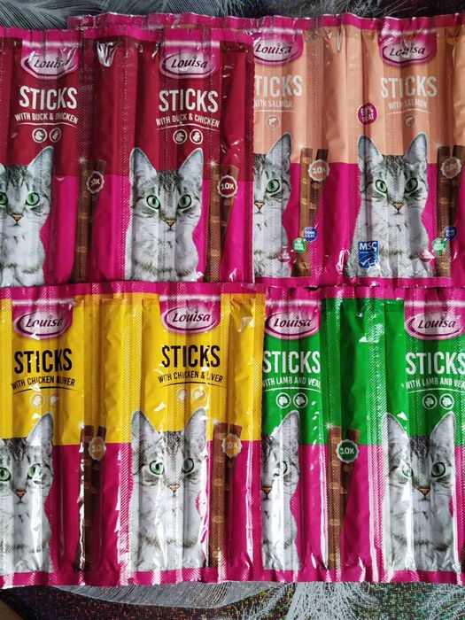 Мясні стіки для котів.