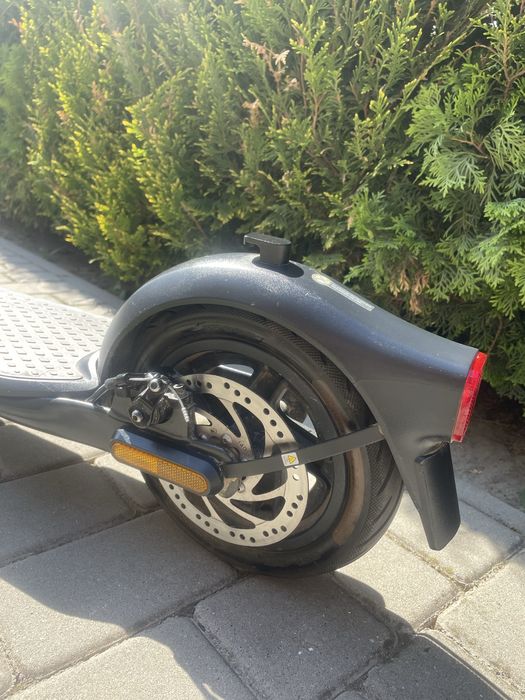 Продам електросамокат ninebot