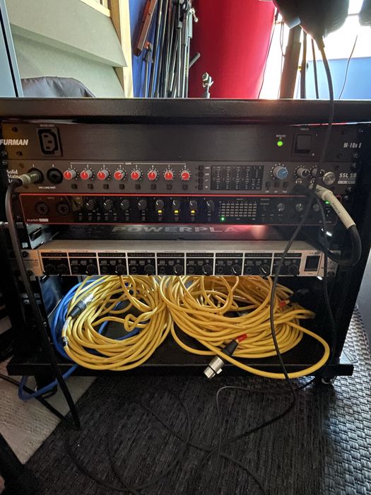 Interface de áudio USB Focusrite Scarlett 18i20 3ª geração