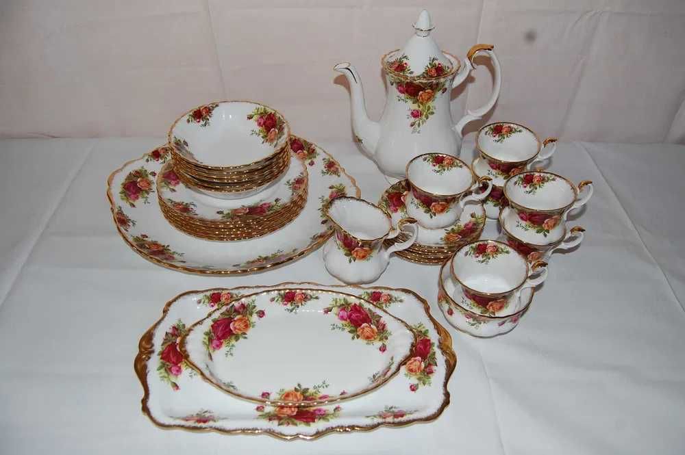 Serwis do herbaty/kawy Royal Albert, Old Country Roses, 1962, PRL