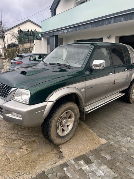 Carrinha Mitsubishi Strakar