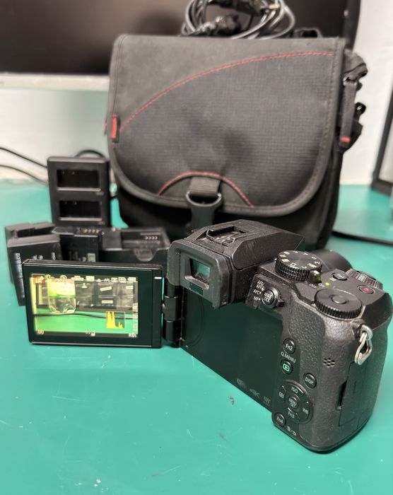 Panasonic Lumix G7 4K komplet 4 baterie karta 64GB