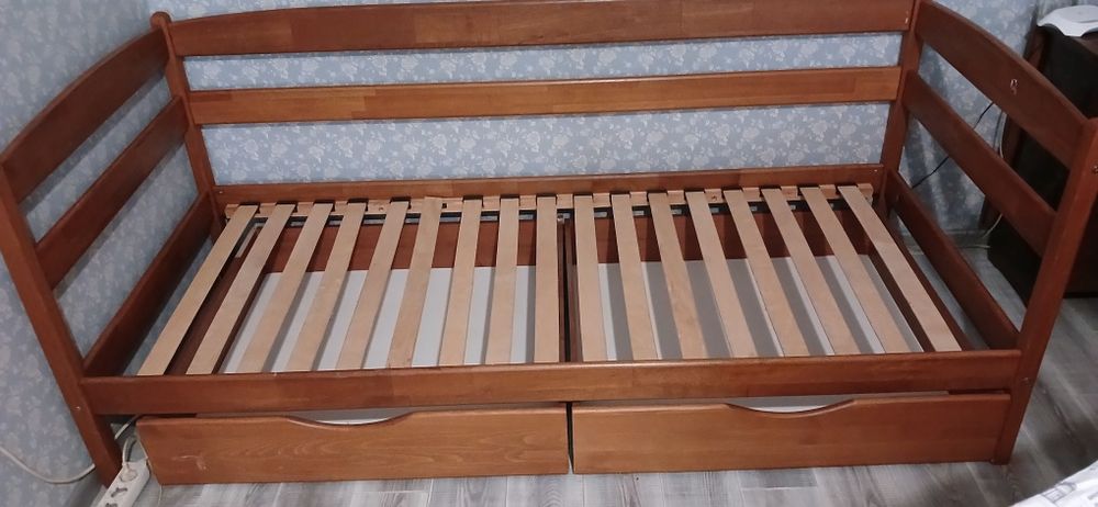 Продам кровать для подростка