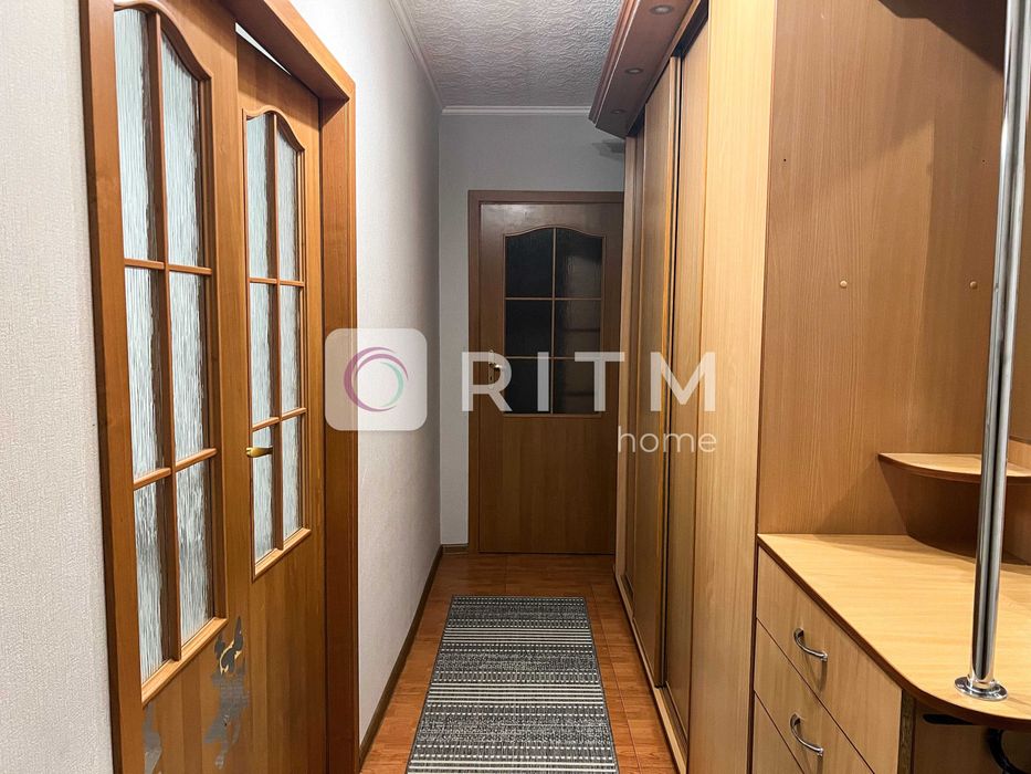 Продаж 2-к. квартири по вул. Гулака-Артемовського