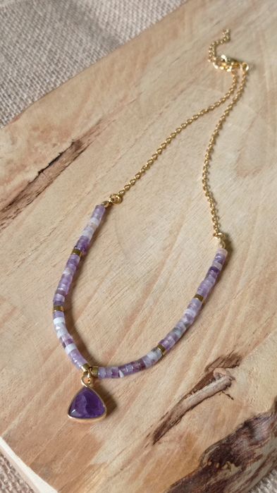 Krótki naszyjnik damski, choker z kamienia naturalnego ametys