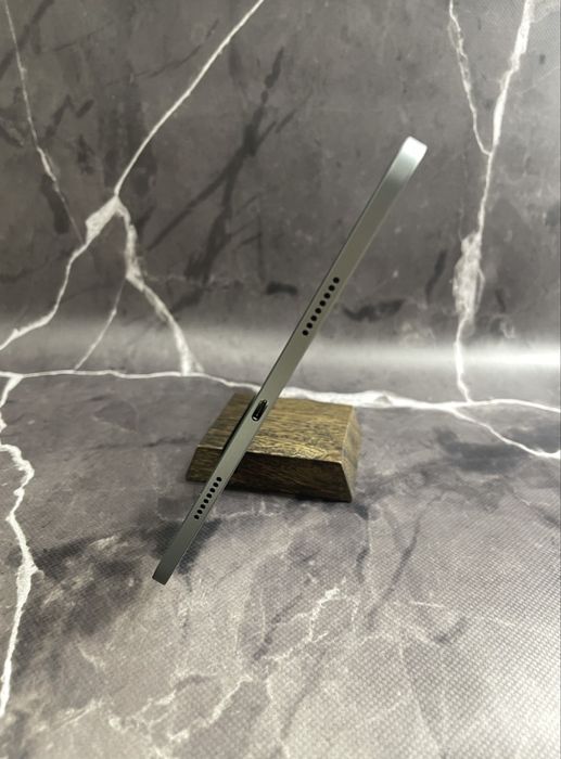 Продаю ipad 11 2 поколіня 128 гб в хорошому стані